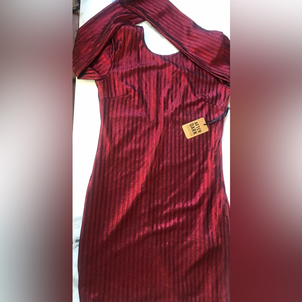 Oh, so sexy, After Dark, red body con dress with lower back size M- Fashion Nova